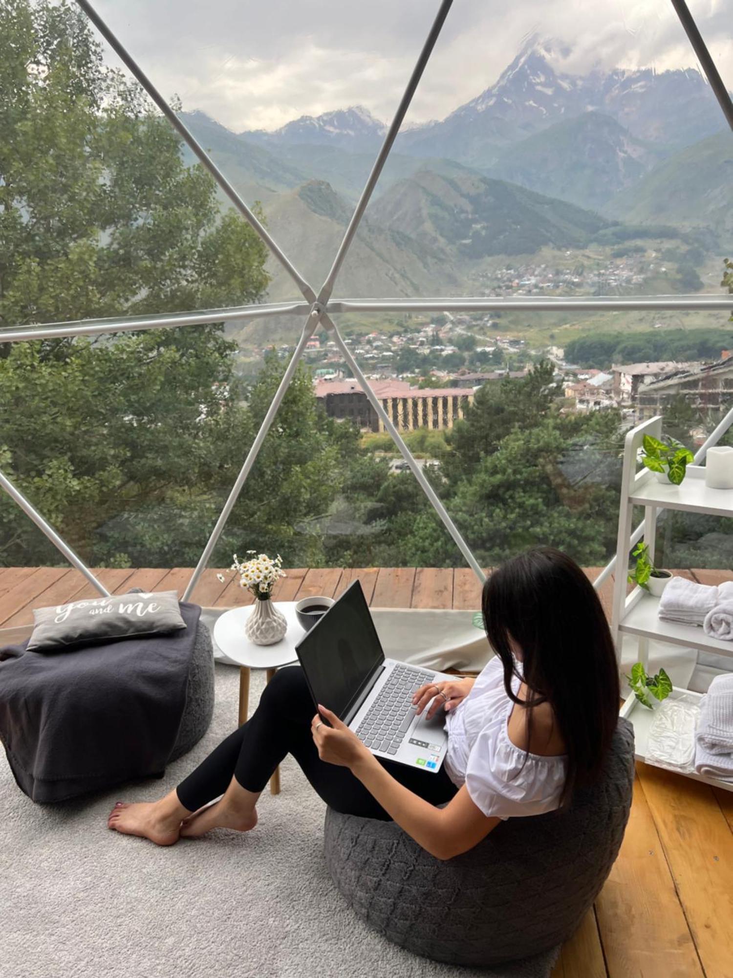 Elia Glamping Hotel Kazbegi Kültér fotó